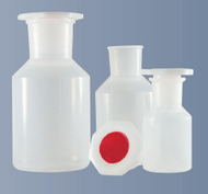 Steilbrustflasche, weithals, PP, komplett mit Achtkant-Deckelstopfen
